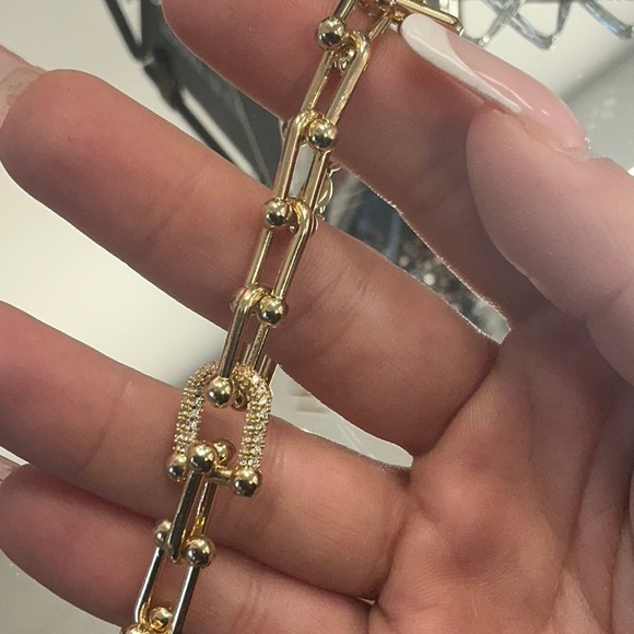 Gold Bracelet With Stones - Picture 2 of 3